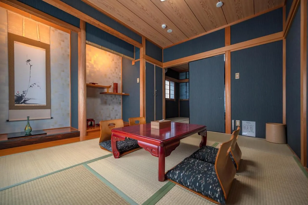 Kamo River J~House Kyoto Semesterbostad